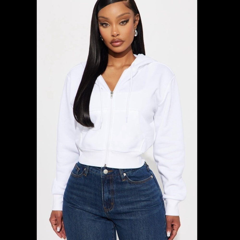 BRAND NEW KELLY CROPPED HOODIE